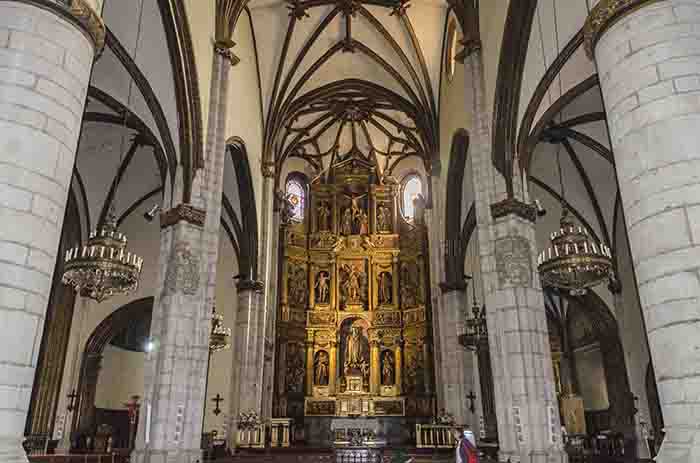 Álava - Vitoria-Gasteiz 22 - parroquia de San Miguel.jpg